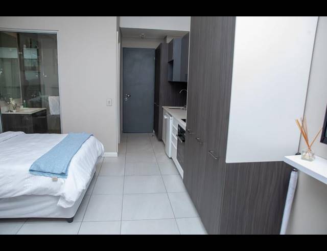 1 BEDROOM APARTMENT FOR SALE IN MENLYN